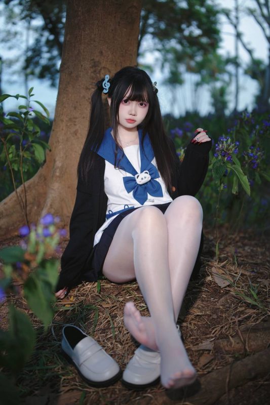 洛桑w伊梓 桑梓双马尾jk [38P-348MB]-COSX写真网