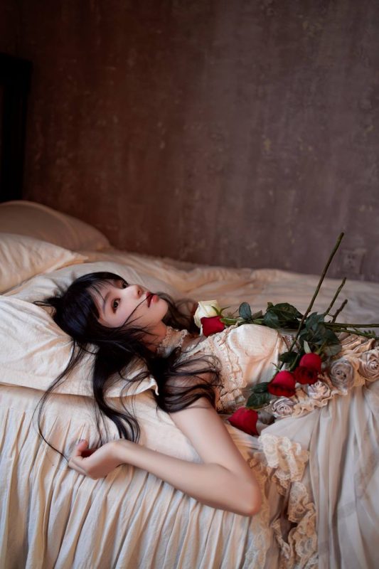 桜桃喵 – 玻璃玫瑰 [11P-207MB]-COSX写真网