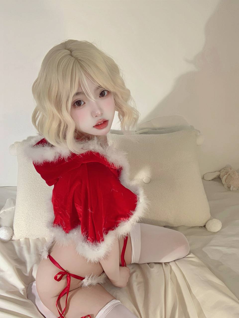 真宝 圣诞🎄[29P,1V-344MB]-COSX写真网